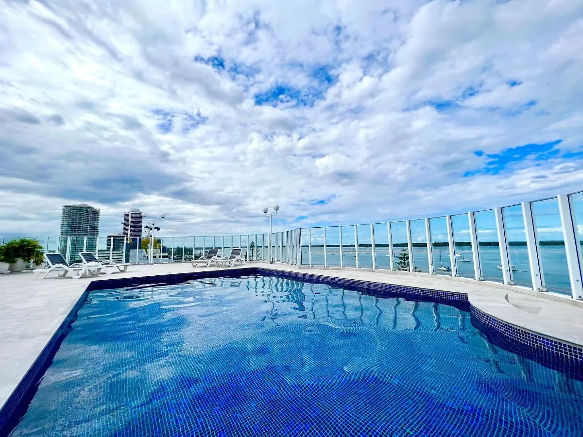 Ocean View 2Br Apartment And Spa Голд-Кост 0*,  Австралия