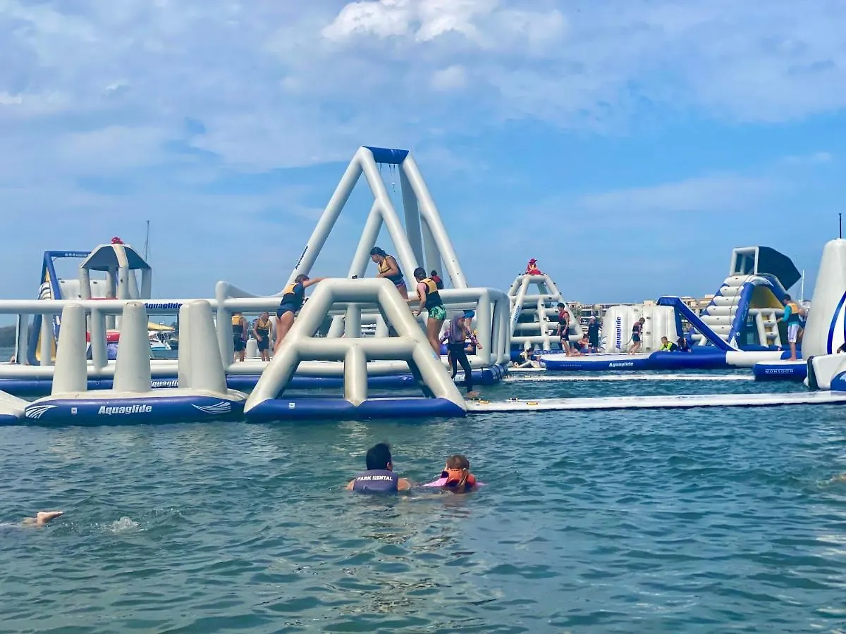 Ocean View 2Br Apartment And Spa Голд-Кост
